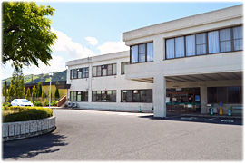 名張市保健センター外観